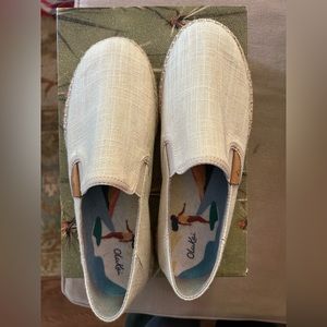 OluKai Women’s Kaula Pa’a Kapa